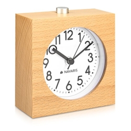 Navaris Analog Holz Wecker mit Snooze - Retro Uhr im Viereck Design mit Ziffernblatt Alarm - Leise Tischuhr ohne Ticken - Naturholz in Hellbraun - 1